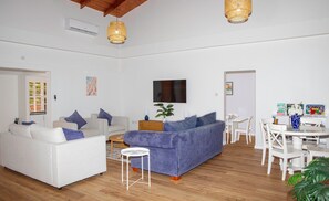 Smart TV, foosball - Hello Summer! 4BR Home w/ Pool, 5min Walk to Reduit Beach in Rodney Bay! Can Sleep up to 10 (Rodney Bay)