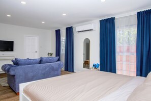 2 chambres, fer et planche à repasser, Wi-Fi gratuit, draps fournis