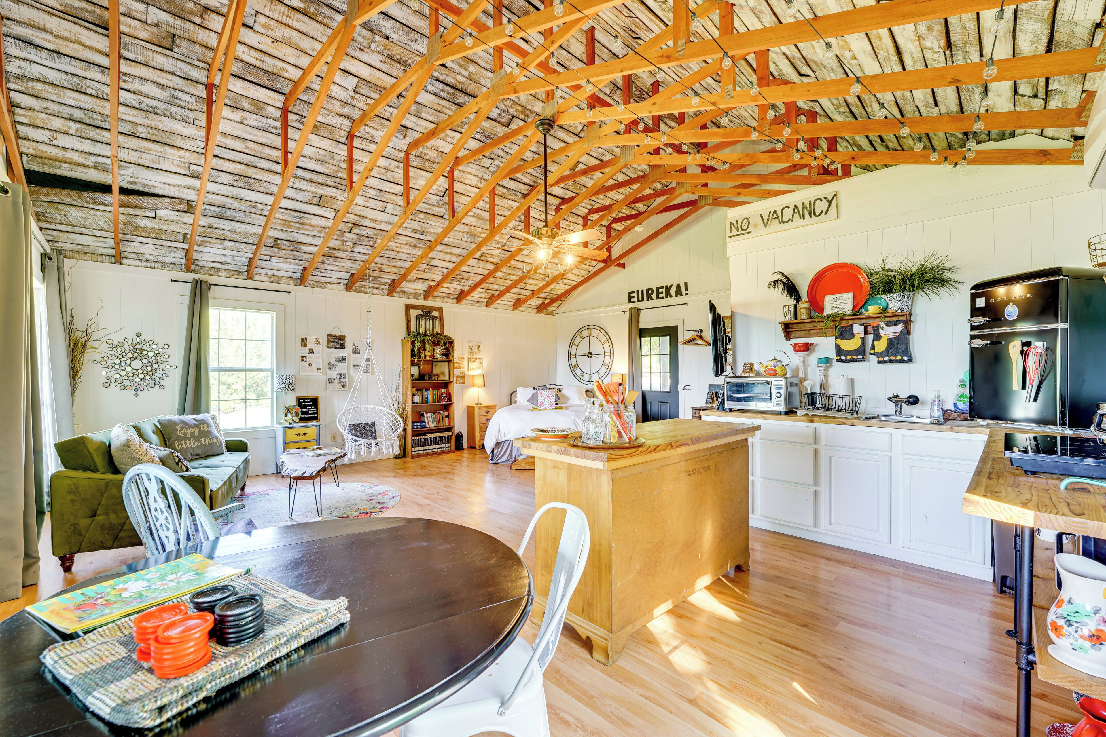 Apartment (0 Bedroom) | Interior