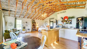 Apartment (0 Bedroom) | Bahagian dalam