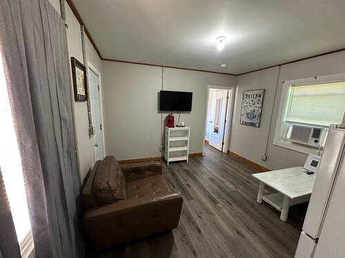 Spacious double sized motel room in Copperhill