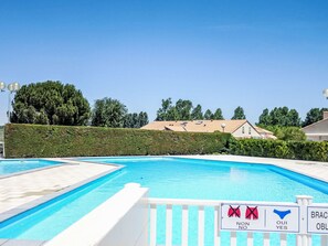 Pool - Les Charmilles by Interhome (Les Mathes)