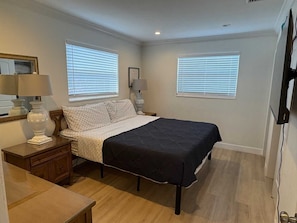 1 soveværelse, strygejern/strygebræt, internetforbindelse, sengetøj