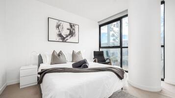 3 Schlafzimmer, Schreibtisch, Bügeleisen/Bügelbrett, WLAN