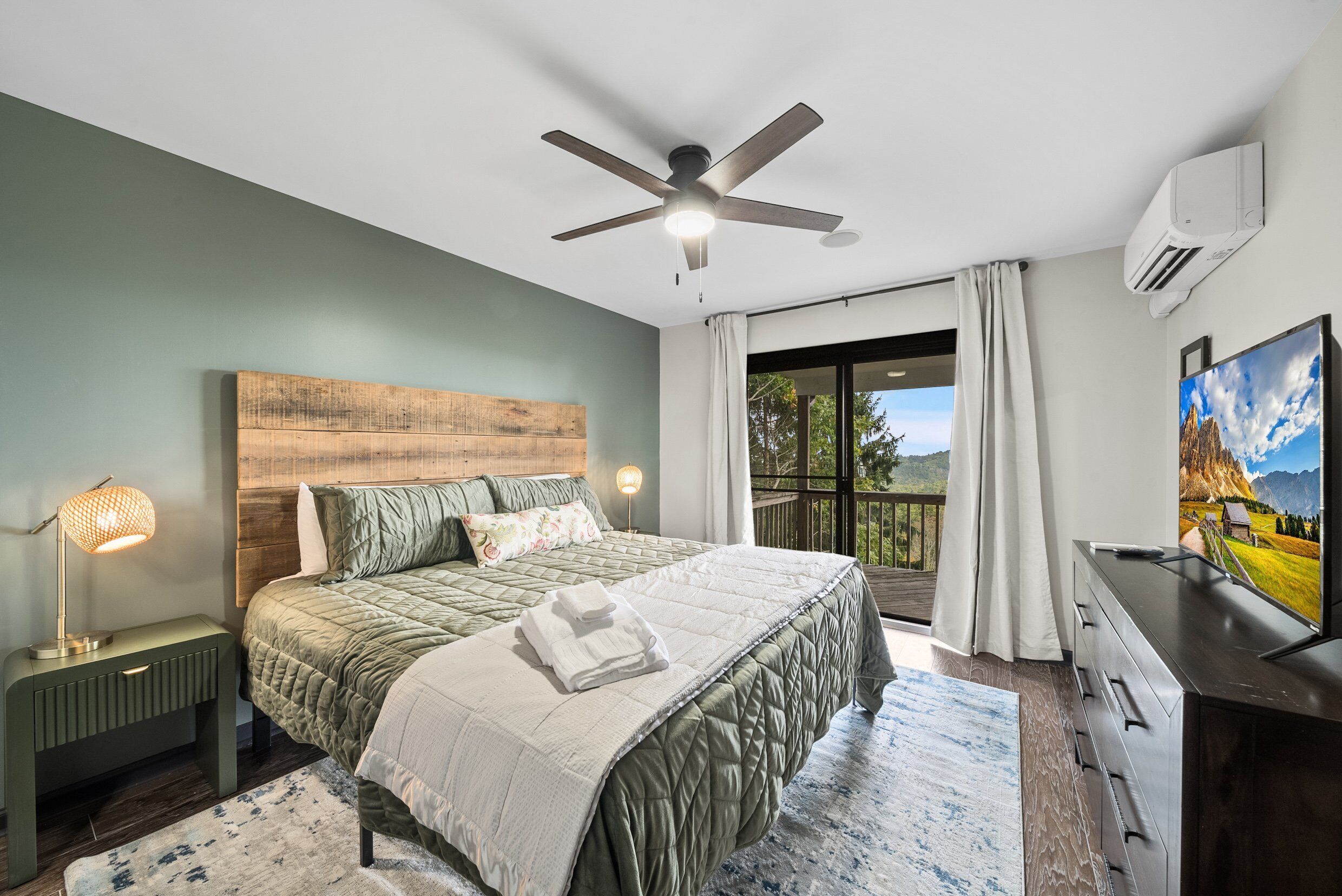 3 bedrooms, free WiFi, bed sheets