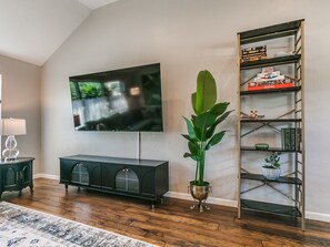 Smart TV, books