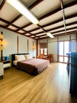 Joglo Room | WiFi (free)