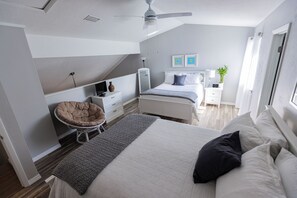 2 chambres, fer et planche à repasser, accès Internet, draps fournis