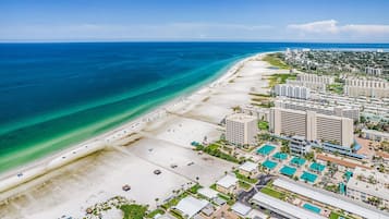 Playa en los alrededores