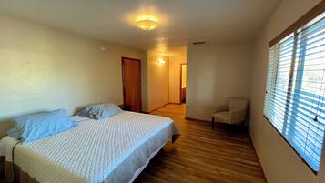 3 makuuhuonetta, vuodevaatteet, pääsy pyörätuolilla