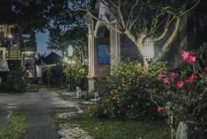 Garden view - Griya Agung Guesthouse Ubud (Ubud)