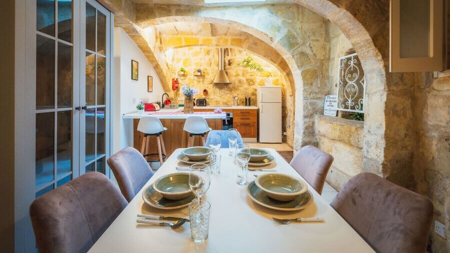 Traditional 500 Year old Gozitan Townhouse