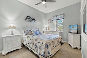 3 bedrooms, desk, iron/ironing board, free WiFi