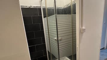 Comfort Room, City View | Bathroom