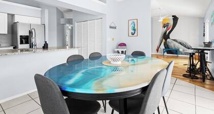 ⭐ Heated Pool + Game Room Near IMG & Anna Maria