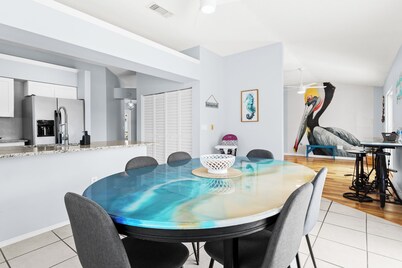 ⭐ Heated Pool + Game Room Near IMG & Anna Maria