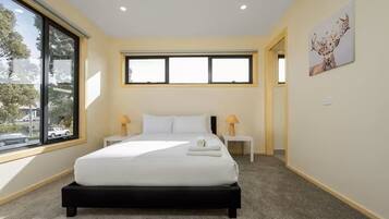 4 Schlafzimmer, Bügeleisen/Bügelbrett, WLAN, Bettwäsche
