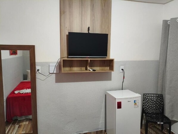 Quadruple Room | Desk, free WiFi