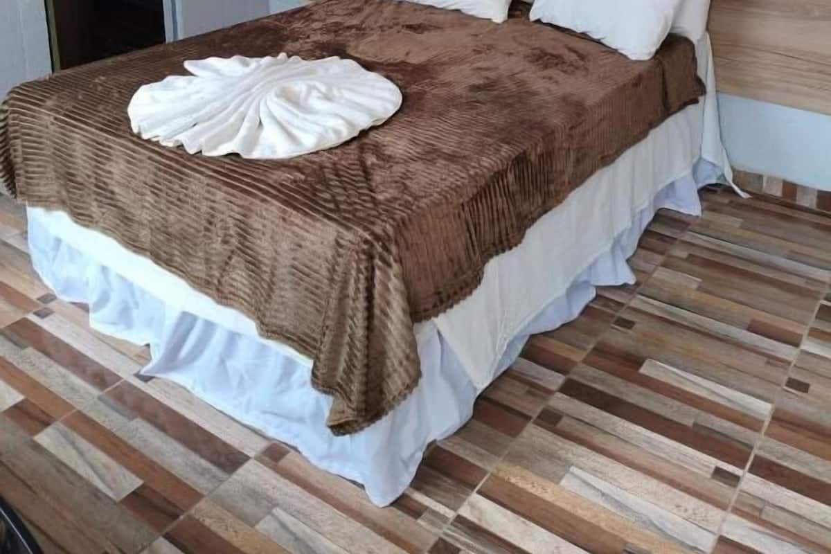 Family Loft | Desk, free WiFi