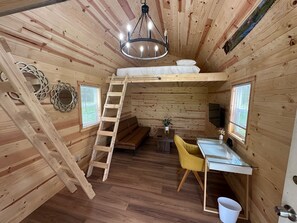 Living area - Charming Tiny home cabin with double loft (Copperhill)