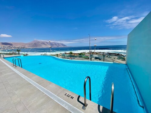 Espectacular and Luminous Apartment face to face sea view in Iquique