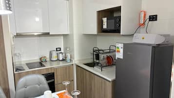 Microwave, oven, stovetop, electric kettle