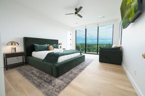 5 bedrooms, iron/ironing board, travel cot, free WiFi