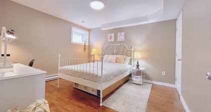 Private Basement + Self Check-in + Kids/Family + Parking