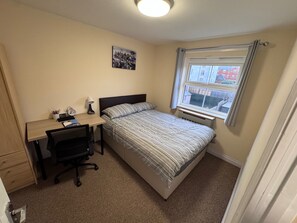 3 bedrooms, WiFi, bed sheets