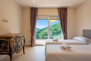 Bügeleisen/Bügelbrett, kostenloses WLAN, Bettwäsche