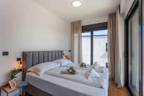 Bedroom - Palm Villa Emma with Pool, Medulin, Croatia (Medulin)