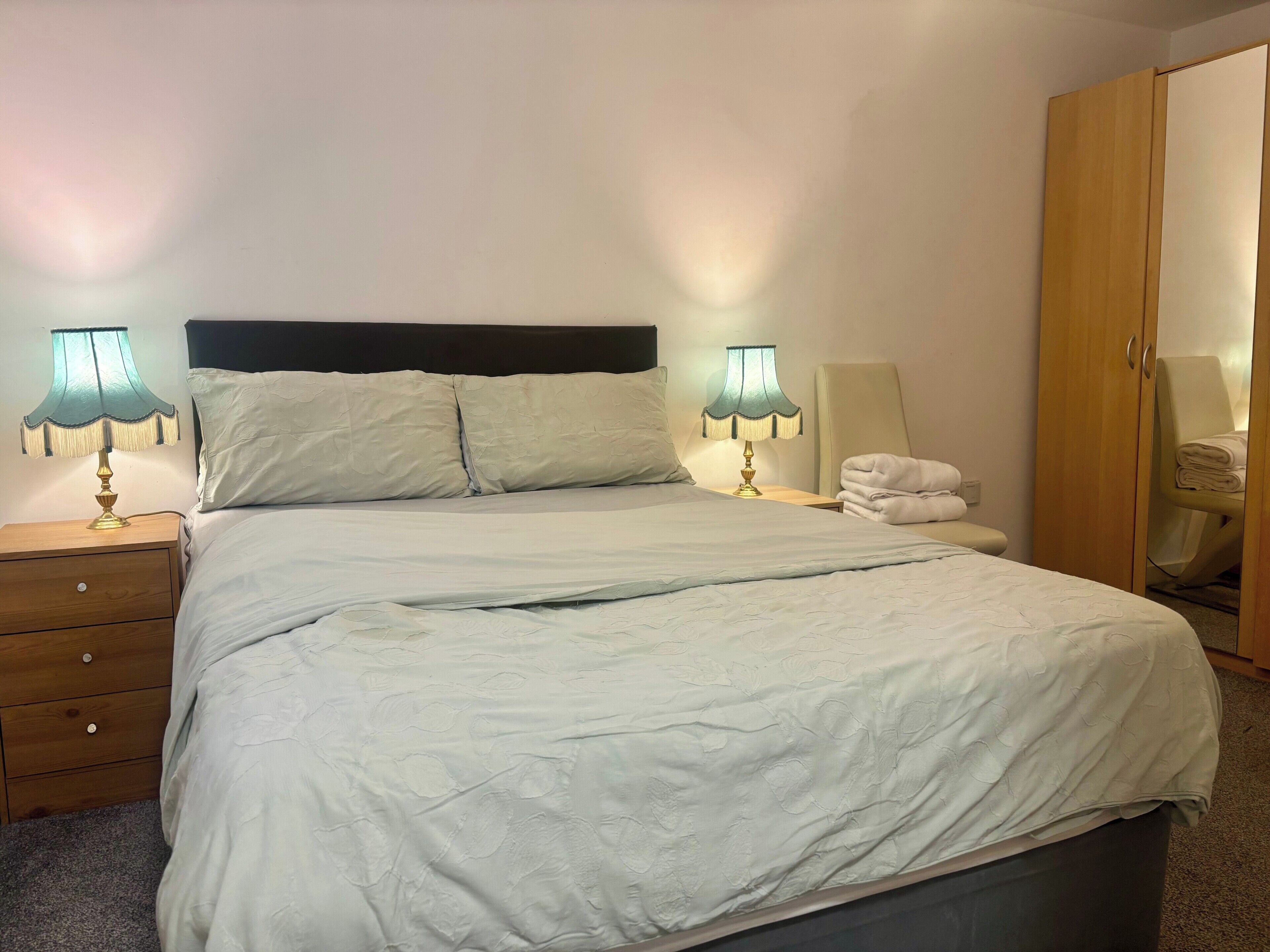 2 bedrooms, iron/ironing board, free WiFi, bed sheets