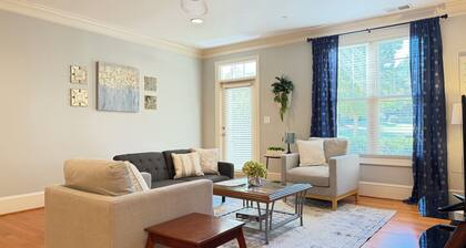 Classic Condo for Business/Leisure Travelers - RTP Area