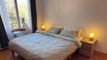 3 bedrooms, WiFi, bed sheets