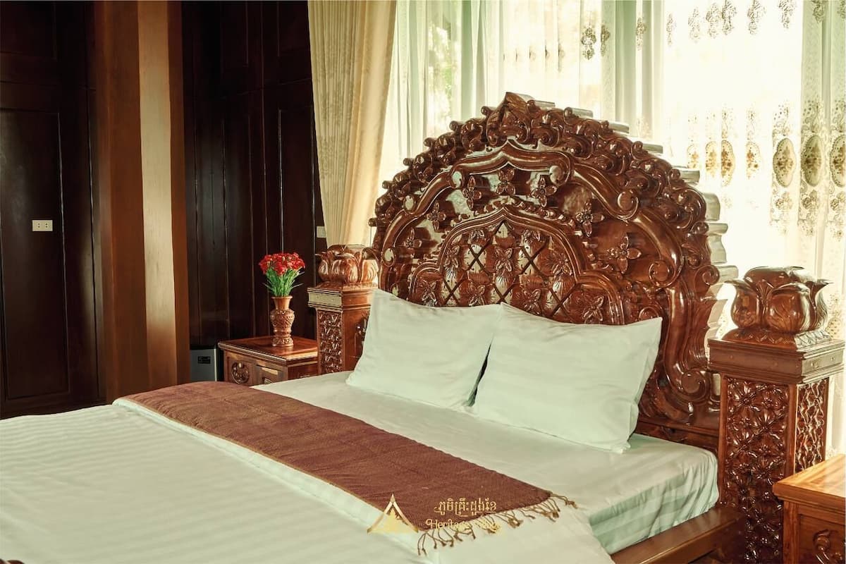 Luxury Twin Room, 2 Bedrooms, Balcony, Pool View | Free WiFi
