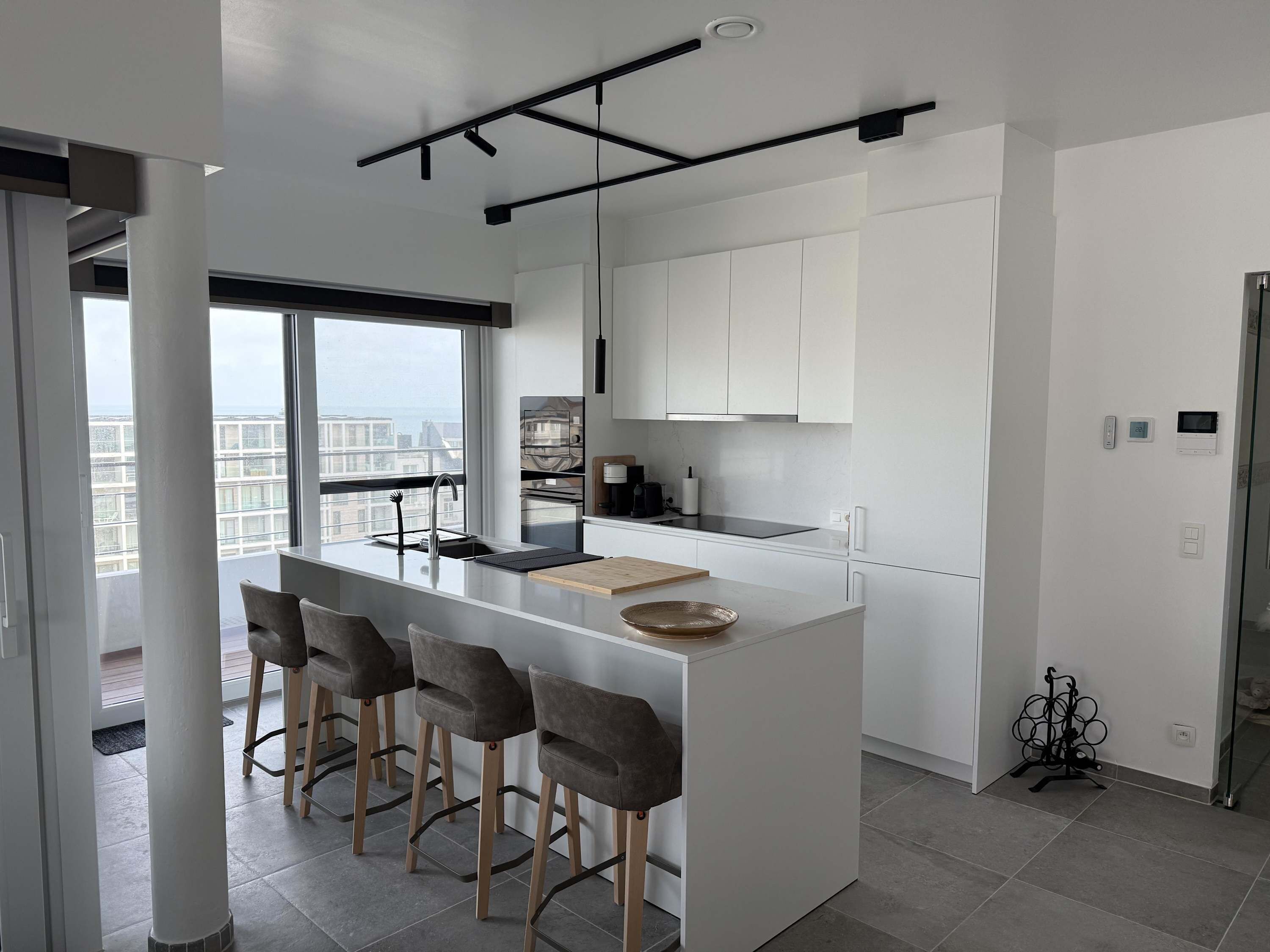 ميكروويف، فرن، موقد طهي مسطح، غسالة أطباق