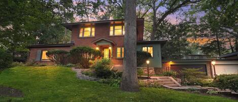 المنشأة من الخارج