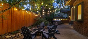 1920s Cottage with Hot Tub, Fire Pit and Game Room