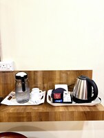 Habitación estándar | Ropa de cama hipoalergénica, escritorio, wifi gratis y ropa de cama