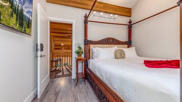 4 bedrooms, iron/ironing board, free WiFi, bed sheets