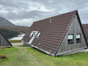 Exterior - Schiehallion - UK50492 (Kylesku, near Lairg)