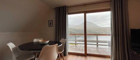 تناول الطعام