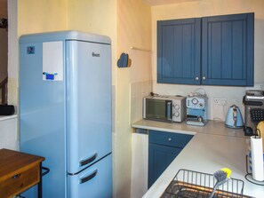 Private kitchen - 1 bedroom accommodation in Dowland (Dowland)