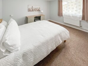 5 bedrooms, free WiFi