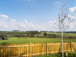 Property grounds - Hadrian's Hollow - UK50578 (Hexham)