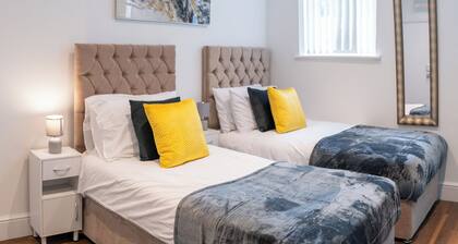 Hilltop Apartment 1 - UK50591