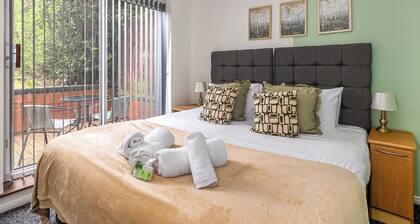 6 Schlafzimmer Unterkunft in Leicester