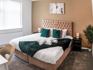 6 bedrooms, free WiFi