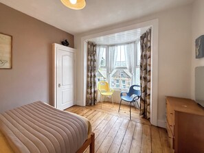 8 bedrooms, free WiFi