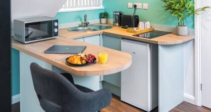Hilltop Apartment 9 - UK50601